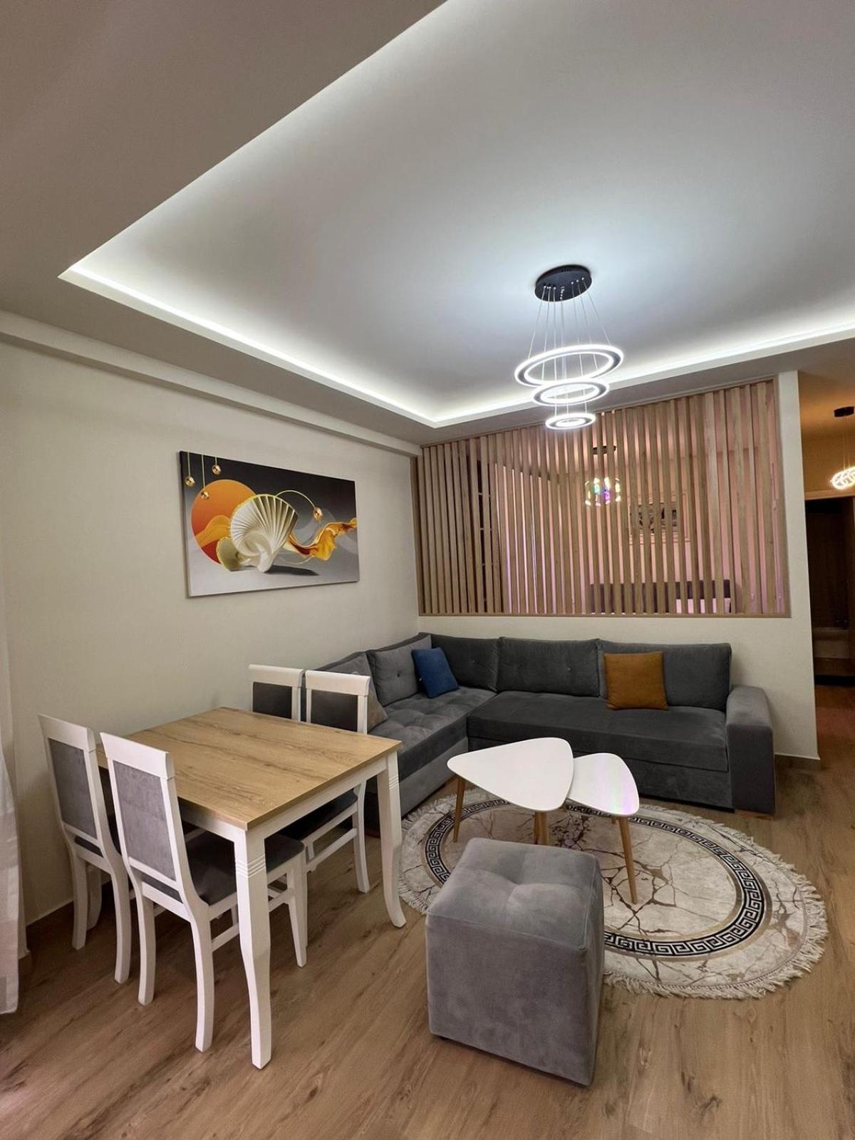 Condor Center Luxury Apartment Tirana Exterior photo